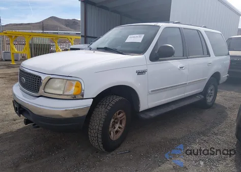 2000 Ford Expedition Xlt from USA, damaged, VIN 1FMPU16L3YLB79411